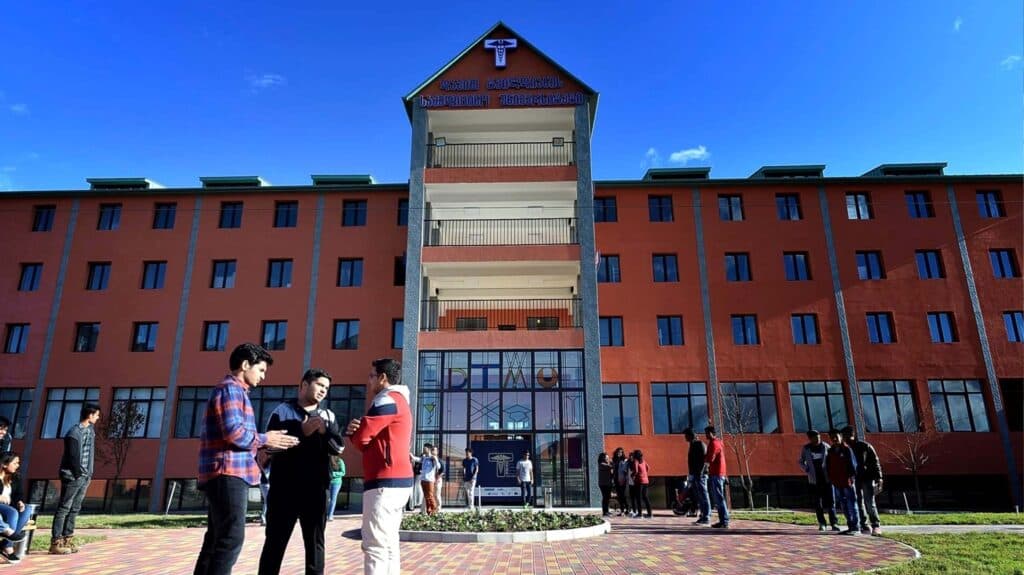 David Tvildiani Medical University AIETI Medical School